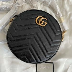 Gucci - GG Marmont mini round shoulder bag